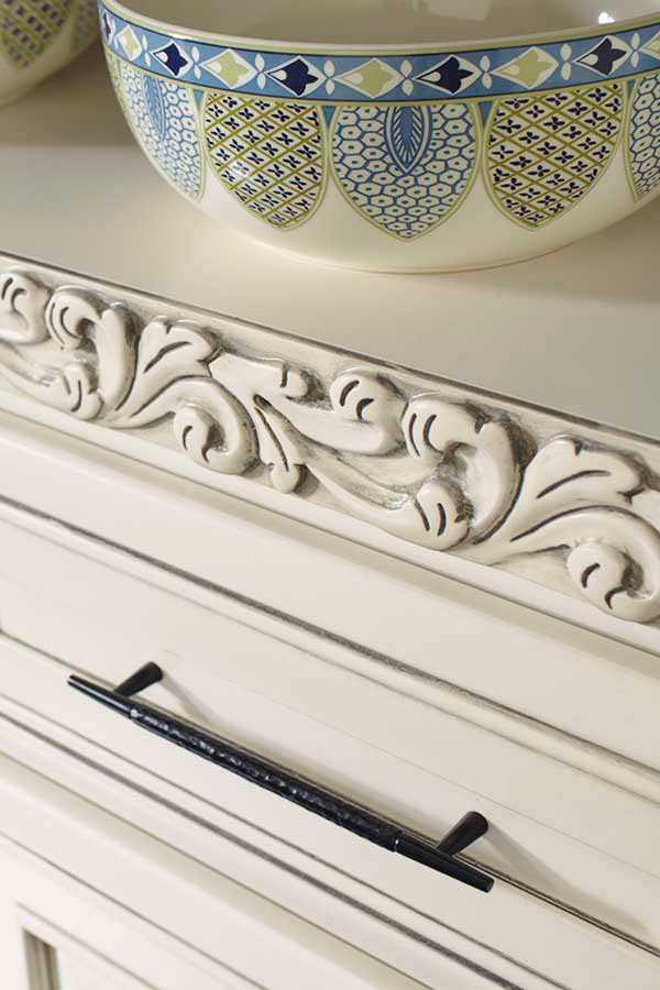 /file/media/diamond/products/mouldings_accents/3acanthusinsertmcocgsm.jpg