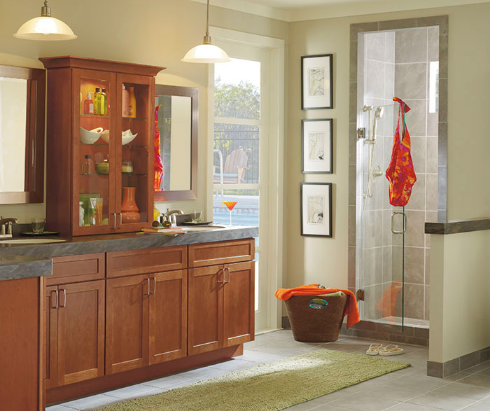 Shaker style cabinets in bathroom by Diamond Cabinetry